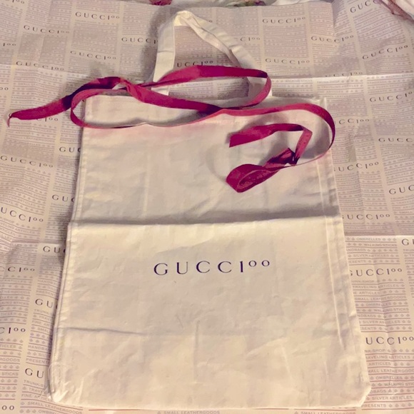 📰 GUCCI TOTE 📰 - Picture 1 of 16